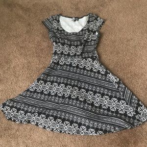 black and white printed dress